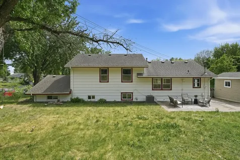 7944 Hillside Trail S Cottage Grove MN 55016