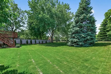 9850 Wynstone Drive Woodbury MN 55125