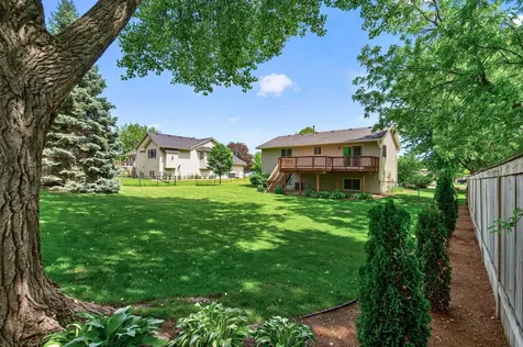 9850 Wynstone Drive Woodbury MN 55125
