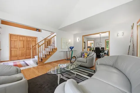 10825 46th Place N Plymouth MN 55442