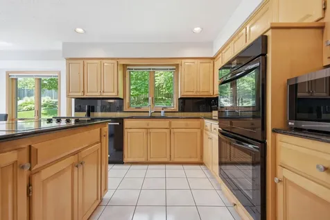 10825 46th Place N Plymouth MN 55442