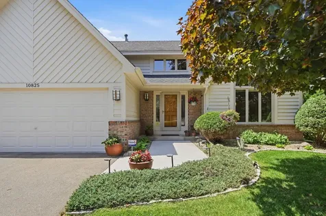 10825 46th Place N Plymouth MN 55442