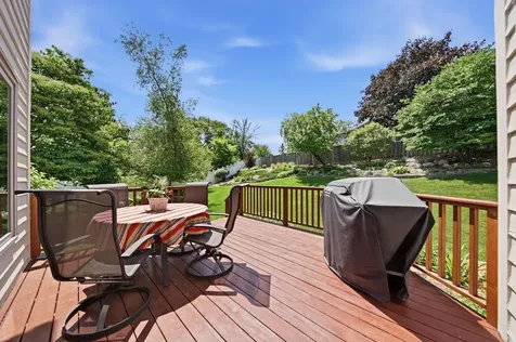 10825 46th Place N Plymouth MN 55442