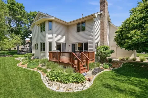10825 46th Place N Plymouth MN 55442