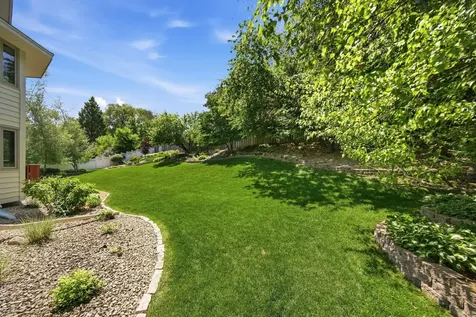 10825 46th Place N Plymouth MN 55442