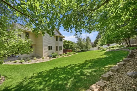 10825 46th Place N Plymouth MN 55442