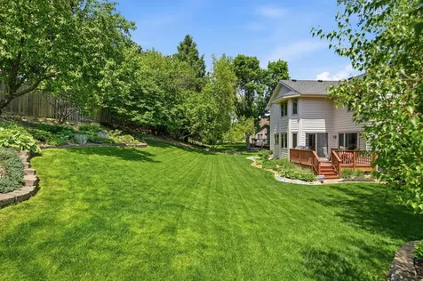 10825 46th Place N Plymouth MN 55442