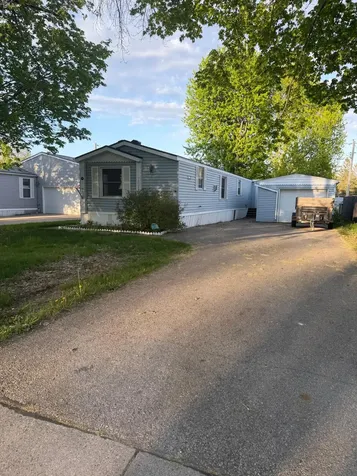 13 22nd Avenue NW Faribault MN 55021