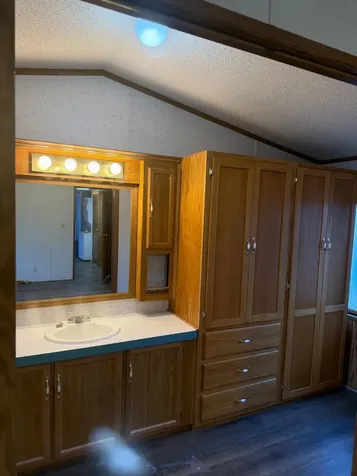 13 22nd Avenue NW Faribault MN 55021