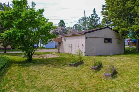 423 38th Street E Hibbing MN 55746