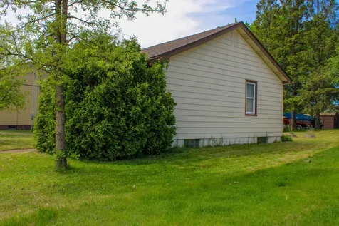 423 38th Street E Hibbing MN 55746