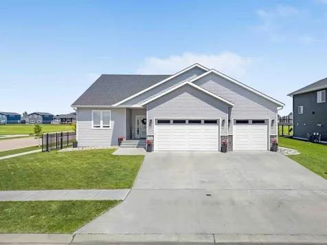 4500 Blue Stem Way Moorhead MN 56560