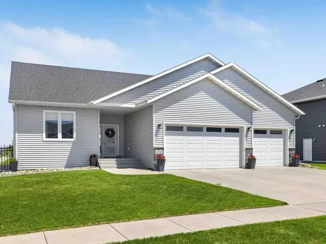 4500 Blue Stem Way Moorhead MN 56560