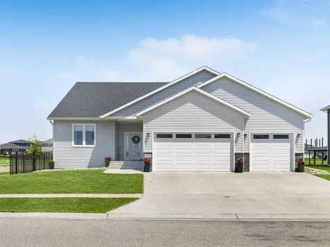 4500 Blue Stem Way Moorhead MN 56560