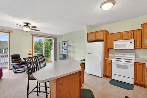 20016 Heritage Drive Lakeville MN 55044
