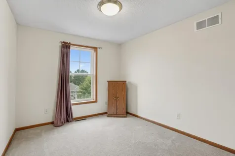 20016 Heritage Drive Lakeville MN 55044