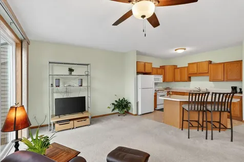 20016 Heritage Drive Lakeville MN 55044
