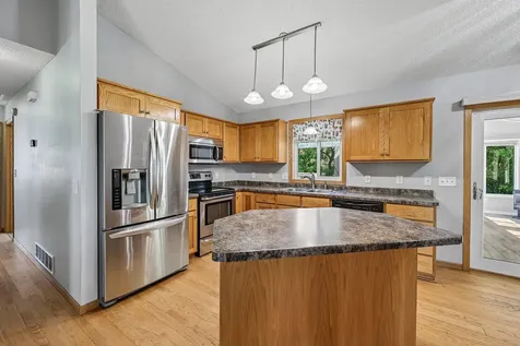 425 66th Street SW Waverly MN 55390