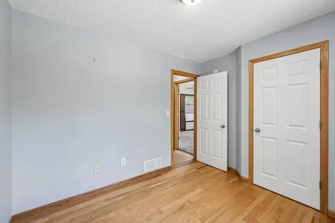 425 66th Street SW Waverly MN 55390