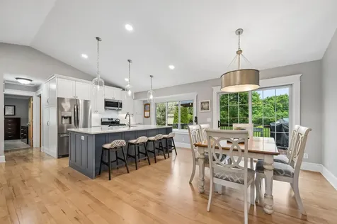 7311 Trotters Circle Chanhassen MN 55317