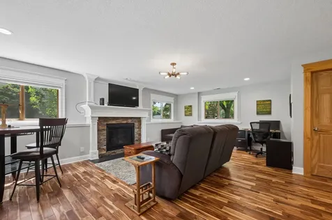 7311 Trotters Circle Chanhassen MN 55317