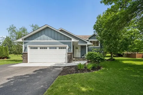 7311 Trotters Circle Chanhassen MN 55317