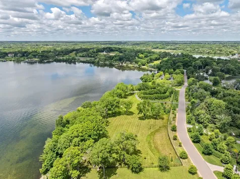 1415 Bracketts Point Road Orono MN 55391