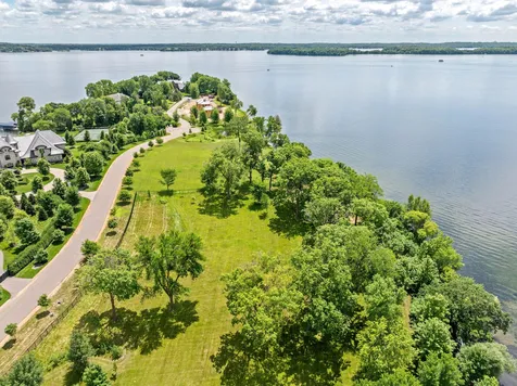 1415 Bracketts Point Road Orono MN 55391