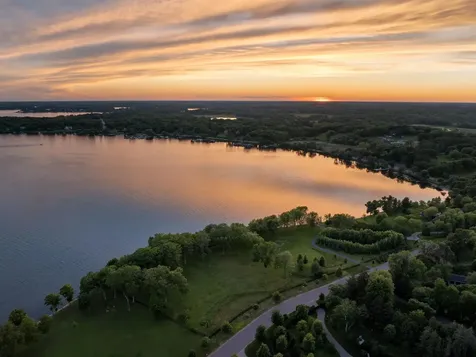 1415 Bracketts Point Road Orono MN 55391