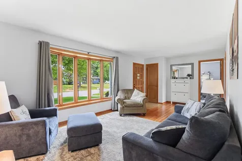 2968 Asbury Street Roseville MN 55113