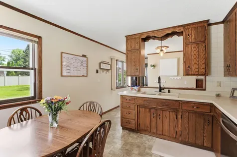 2968 Asbury Street Roseville MN 55113
