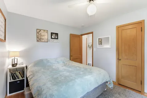 2968 Asbury Street Roseville MN 55113