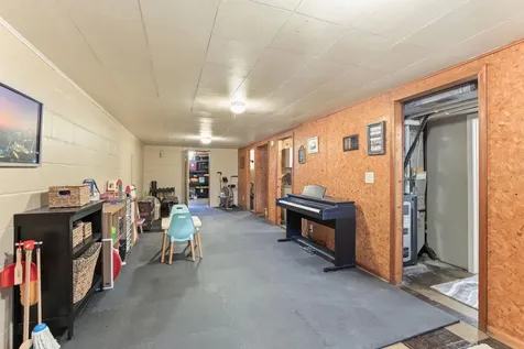 2968 Asbury Street Roseville MN 55113