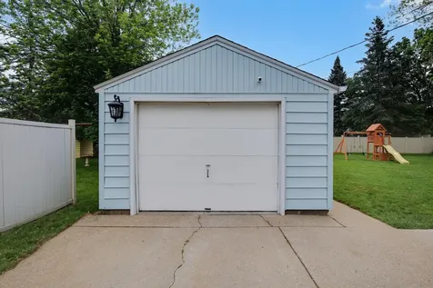 2968 Asbury Street Roseville MN 55113