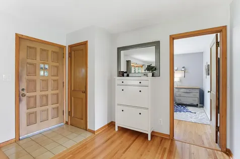 2968 Asbury Street Roseville MN 55113