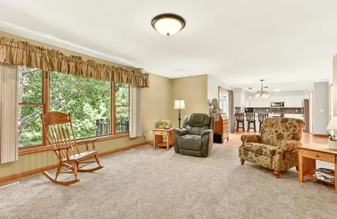917 5th Avenue NW Byron MN 55920