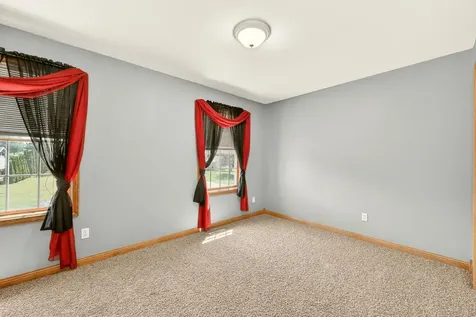 917 5th Avenue NW Byron MN 55920
