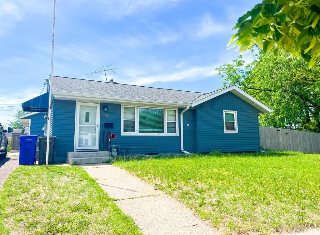 1338 Ross Avenue Saint Paul MN 55106