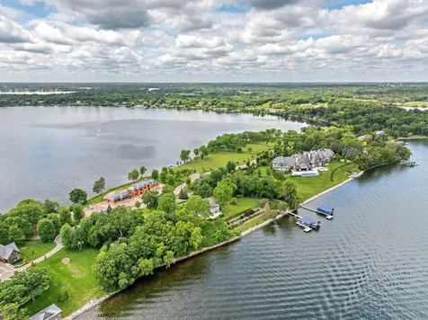 1480 Bracketts Point Road Wayzata MN 55391