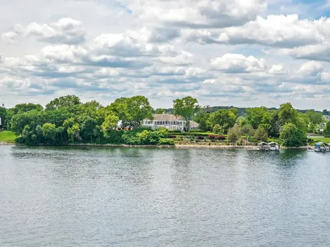 1480 Bracketts Point Road Wayzata MN 55391