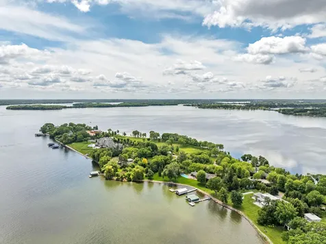 1480 Bracketts Point Road Wayzata MN 55391
