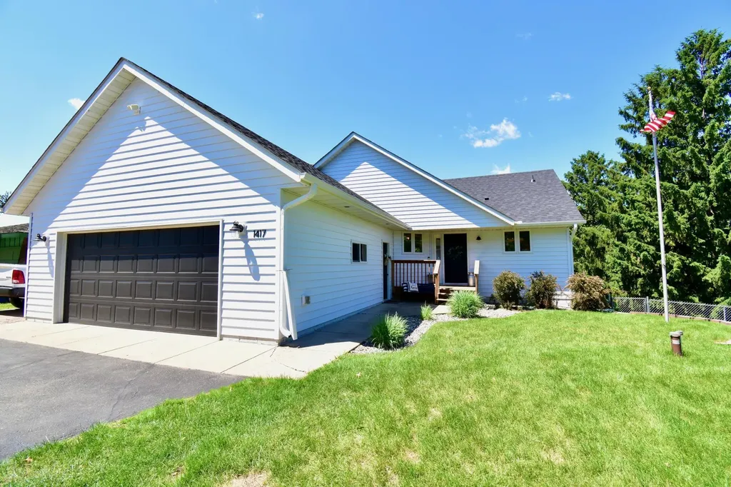 1417 Broadway Avenue S Sauk Rapids MN 56379