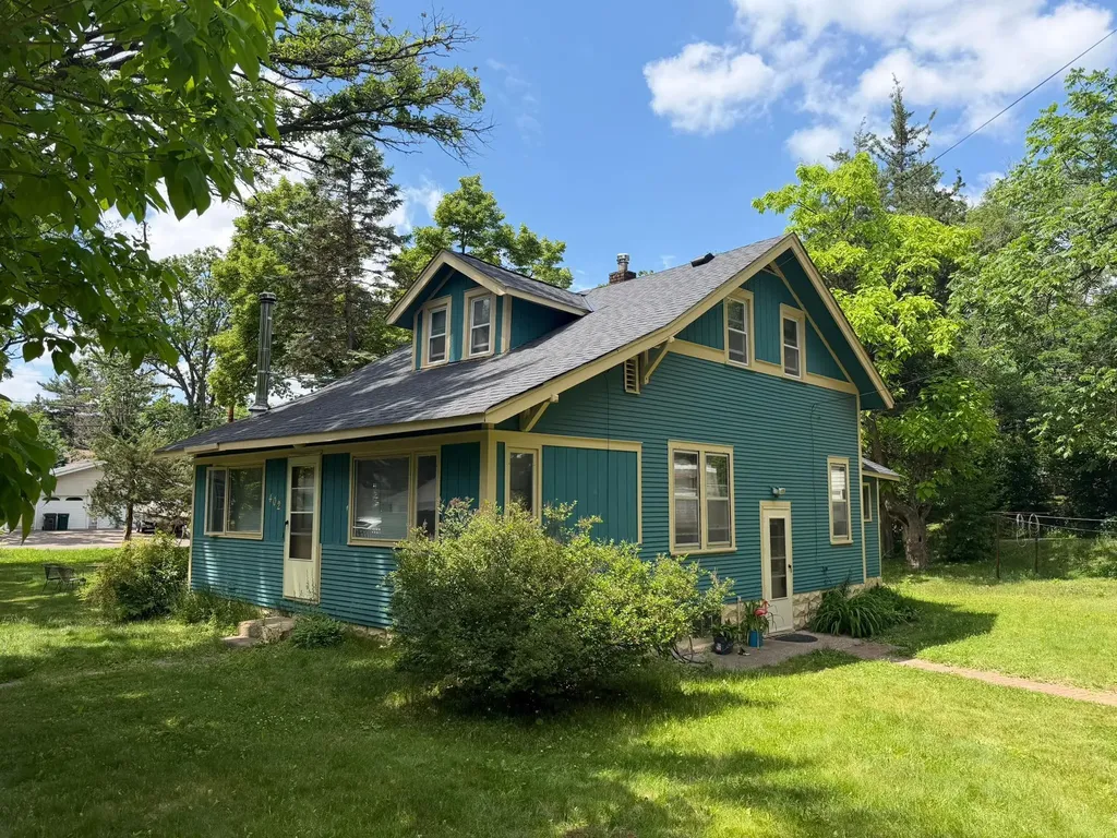 402 Stewart Road Willernie MN 55090