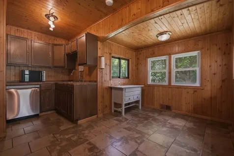 402 Stewart Road Willernie MN 55090