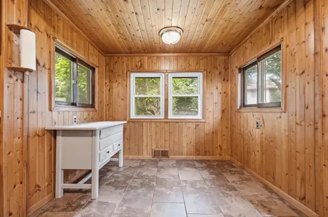 402 Stewart Road Willernie MN 55090