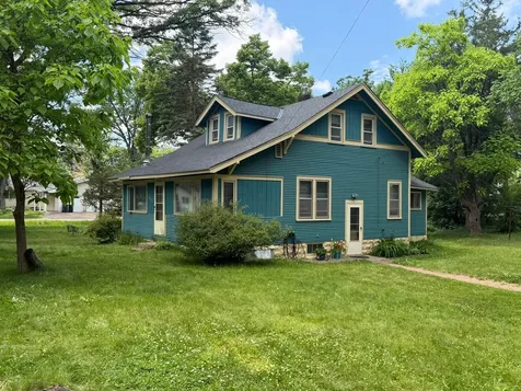 402 Stewart Road Willernie MN 55090