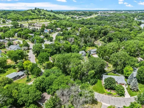 12 Oak Shore Drive Burnsville MN 55306