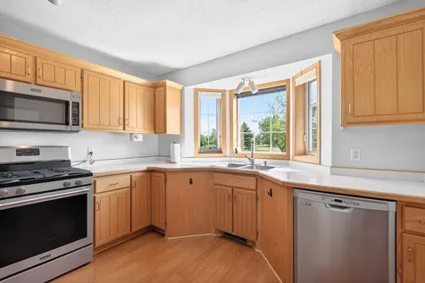 28064 Crane Street Isanti MN 55040