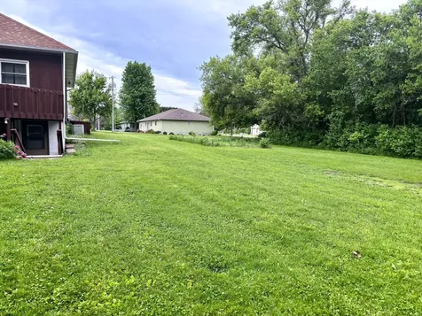 301 W 3rd Street Sherburn MN 56171