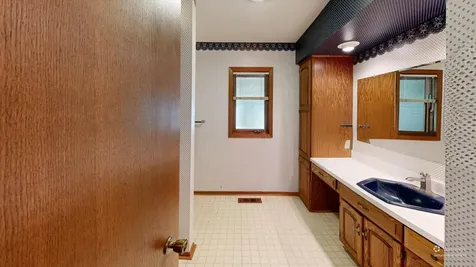 2100 4th Avenue SE Willmar MN 56201